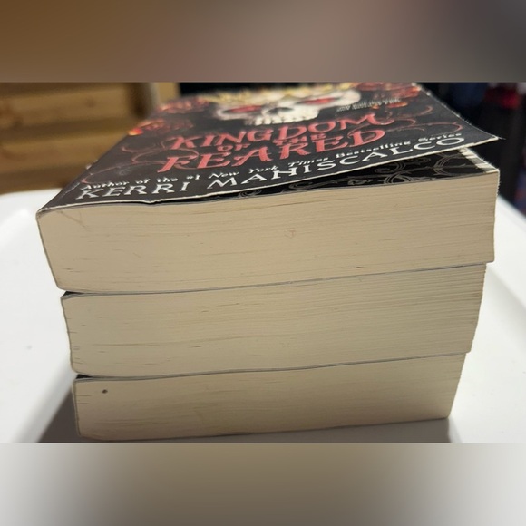 Kingdom of The Wicked 3 Book Bundle by Kerri Maniscalco. - Picture 4 of 6